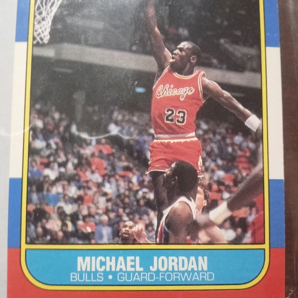 1986 Fleer Michael Jordan RC rookie card and UD3 MJ3-1 die cut insert - Picture 6 of 7